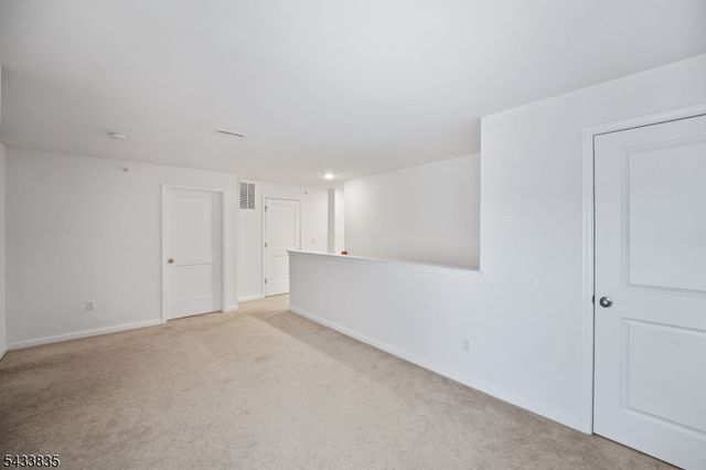 215 Park Ln, Dunellen Boro, NJ 08812