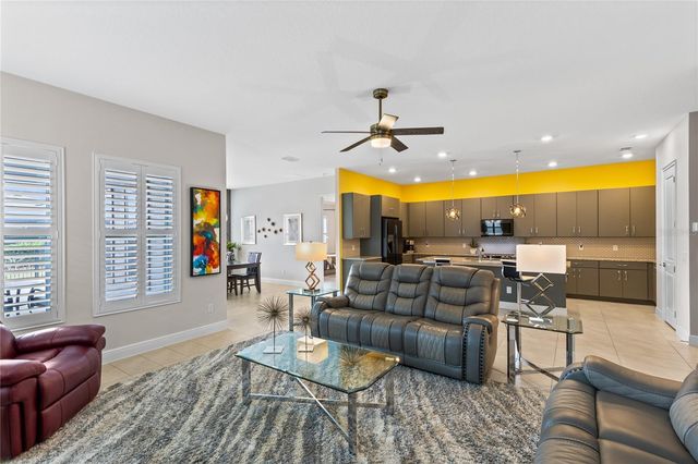 8322 CANETTI STREET, Orlando, FL 32827