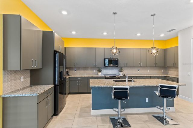 8322 CANETTI STREET, Orlando, FL 32827