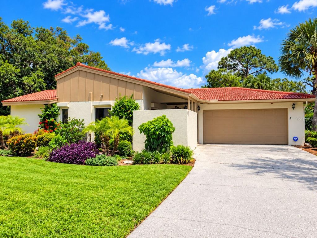 3706 SUN EAGLE LN, BRADENTON, FL 34210 — exterior