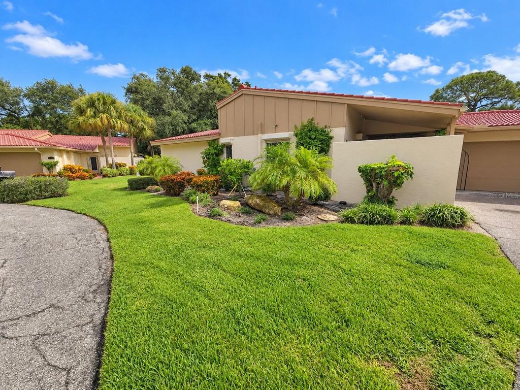 3706 SUN EAGLE LN, BRADENTON, FL 34210 — photo 2