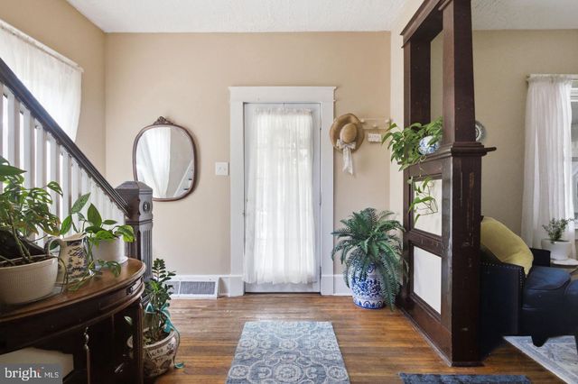 213 E STONEWALL DR, Front Royal, VA 22630