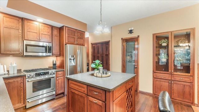 3411 Pawnee Drive SE, Alexandria, MN 56308