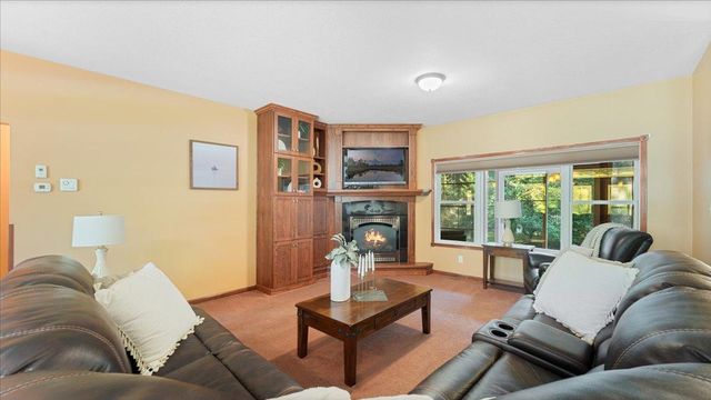 3411 Pawnee Drive SE, Alexandria, MN 56308