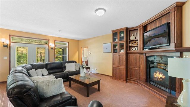 3411 Pawnee Drive SE, Alexandria, MN 56308