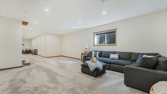 3411 Pawnee Drive SE, Alexandria, MN 56308