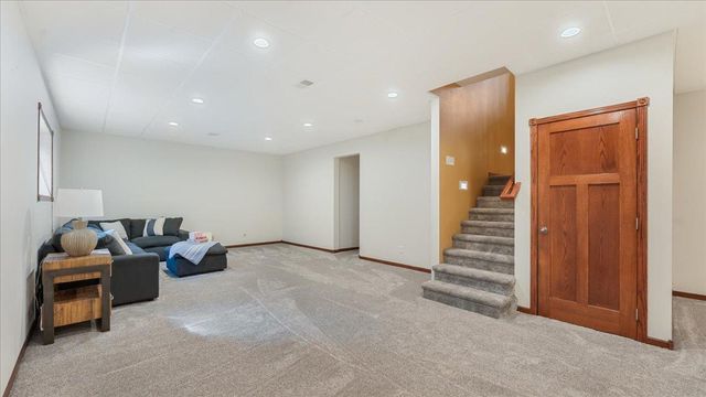 3411 Pawnee Drive SE, Alexandria, MN 56308