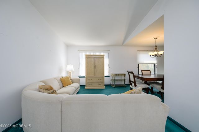 85 Starlight Road, Howell, NJ 07731