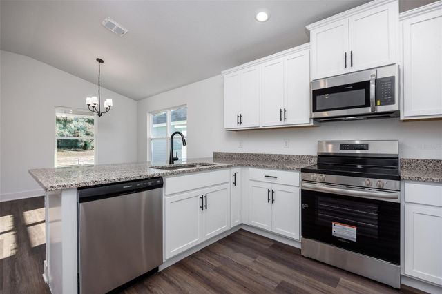 2572 SW 250TH TERRACE, Newberry, FL 32669