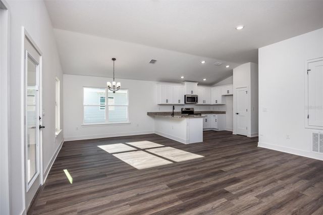 2572 SW 250TH TERRACE, Newberry, FL 32669
