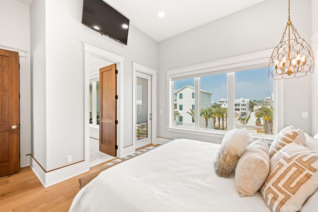 17 Palm Ct Lane, Inlet Beach, FL 32461