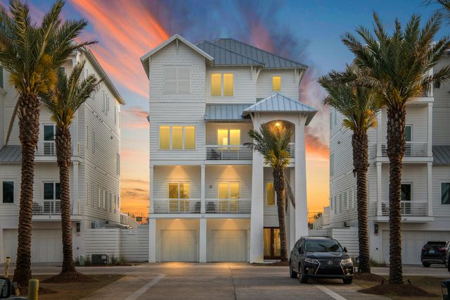 17 Palm Ct Lane, Inlet Beach, FL 32461