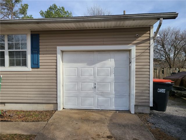 1803 40th Street, Springdale, AR 72762