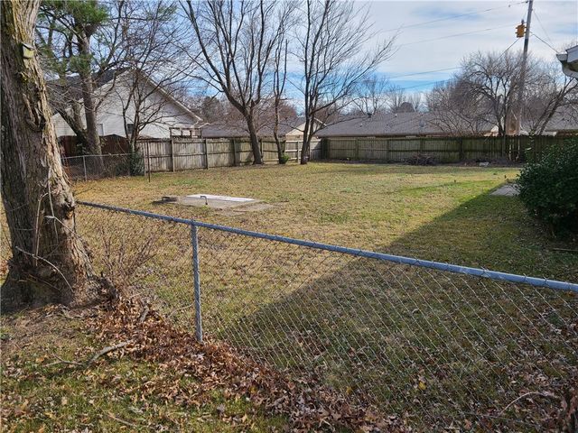 1803 40th Street, Springdale, AR 72762