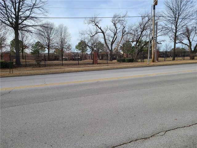 1803 40th Street, Springdale, AR 72762