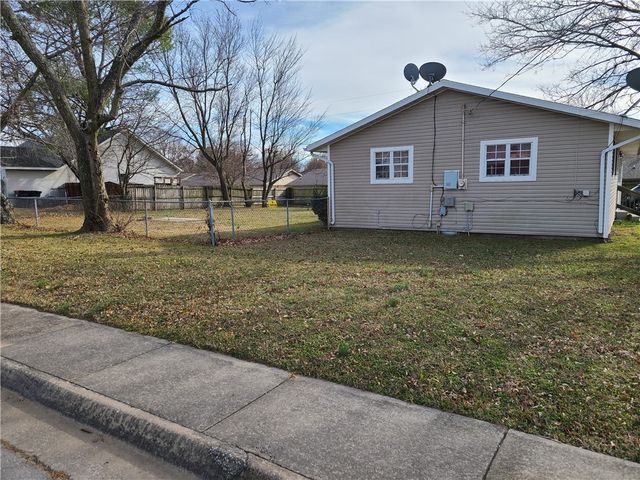 1803 40th Street, Springdale, AR 72762