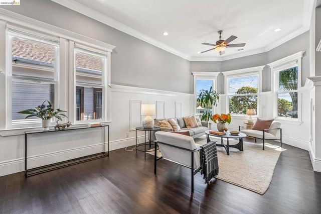 848 33rd St, Oakland, CA 94608