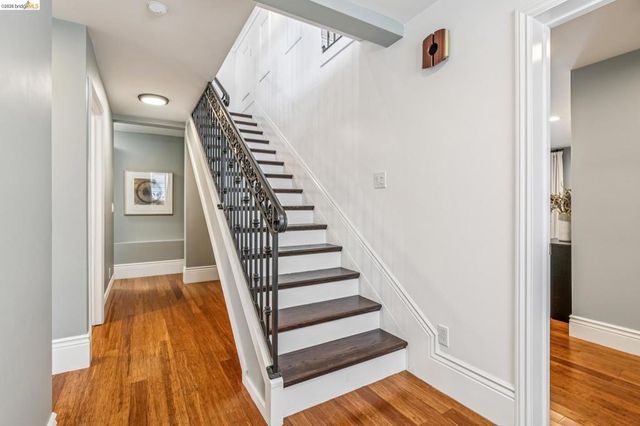 848 33rd St, Oakland, CA 94608