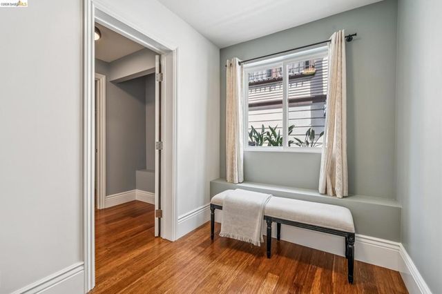 848 33rd St, Oakland, CA 94608