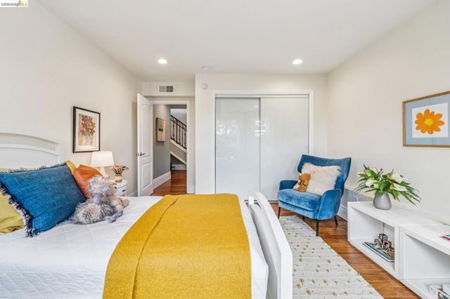 848 33rd St, Oakland, CA 94608