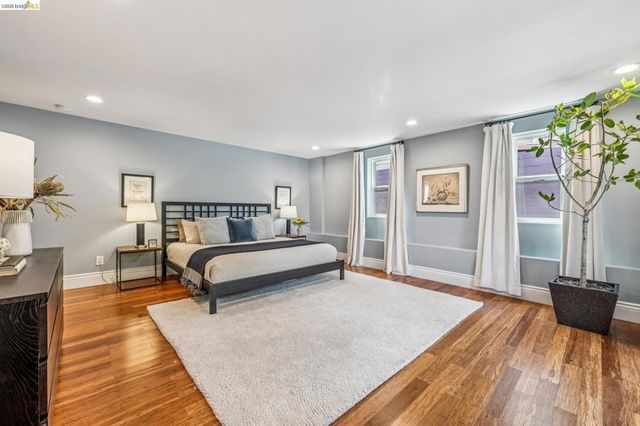 848 33rd St, Oakland, CA 94608