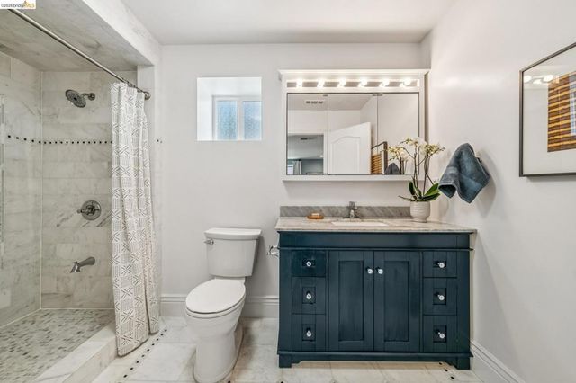 848 33rd St, Oakland, CA 94608