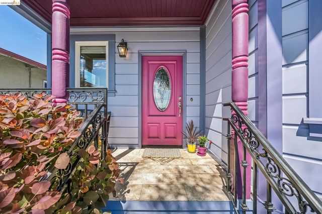 848 33rd St, Oakland, CA 94608