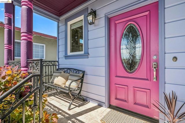 848 33rd St, Oakland, CA 94608
