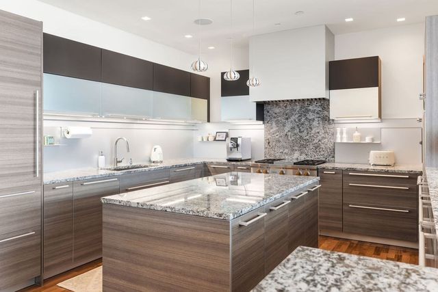 500 Atlantic Ave PH20J, Boston, MA 02210