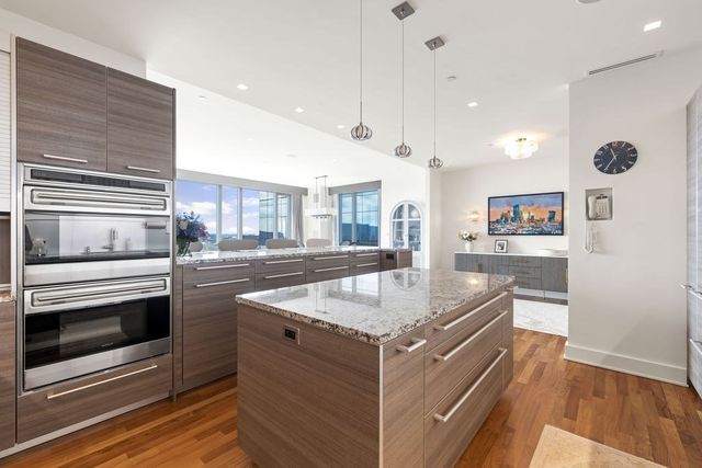 500 Atlantic Ave PH20J, Boston, MA 02210