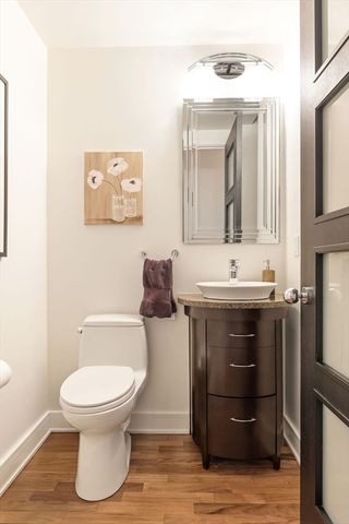 500 Atlantic Ave PH20J, Boston, MA 02210