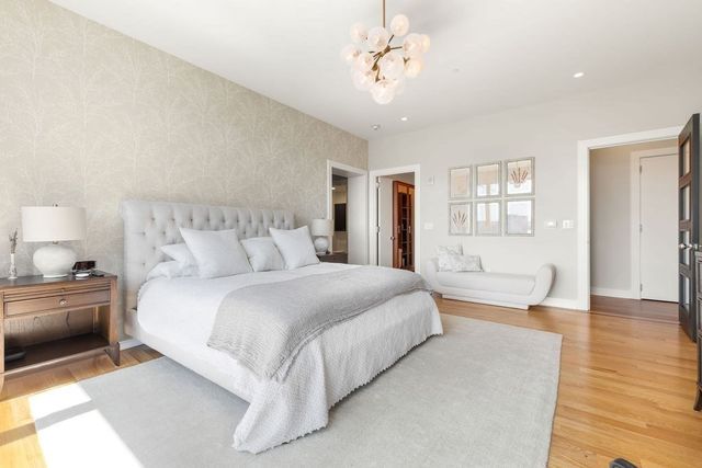 500 Atlantic Ave PH20J, Boston, MA 02210