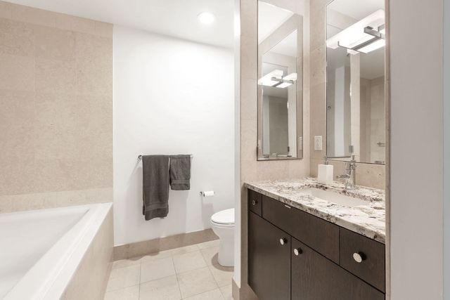 500 Atlantic Ave PH20J, Boston, MA 02210
