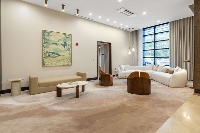 500 Atlantic Ave PH20J, Boston, MA 02210