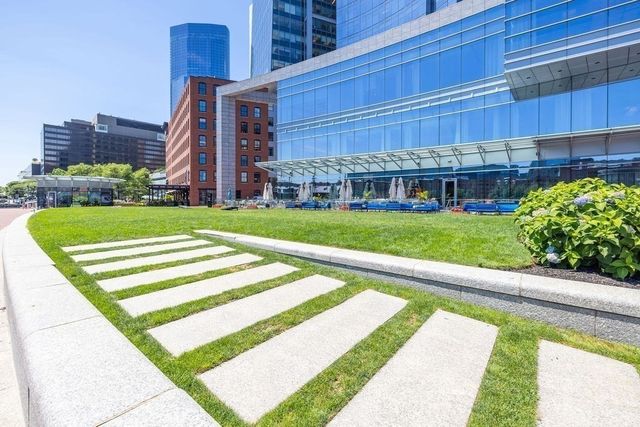 500 Atlantic Ave PH20J, Boston, MA 02210