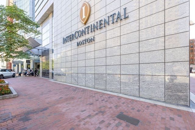 500 Atlantic Ave PH20J, Boston, MA 02210