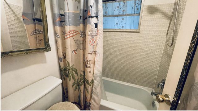 910 South Drive B, Delray Beach, FL 33445