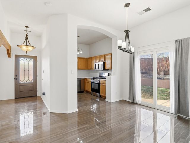 6036 Monte Verde Place, Santa Fe, NM 87507