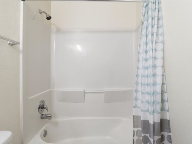 6036 Monte Verde Place, Santa Fe, NM 87507