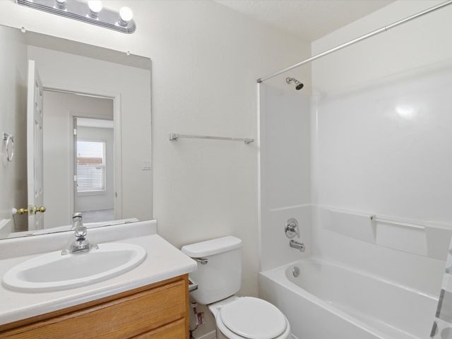 6036 Monte Verde Place, Santa Fe, NM 87507