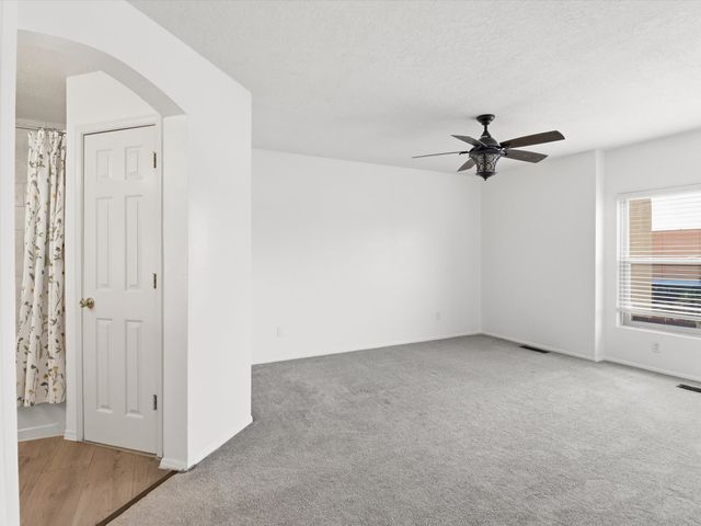 6036 Monte Verde Place, Santa Fe, NM 87507