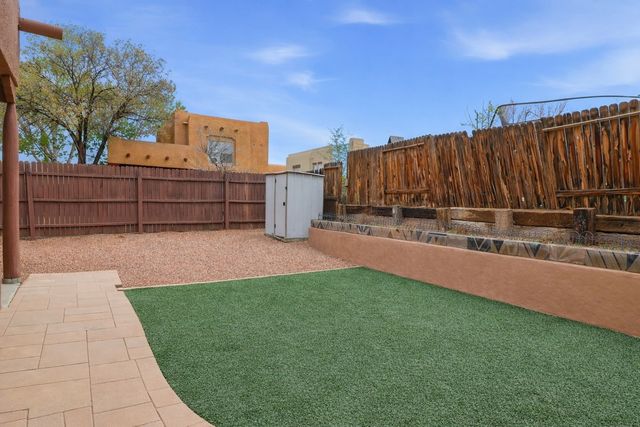 6036 Monte Verde Place, Santa Fe, NM 87507