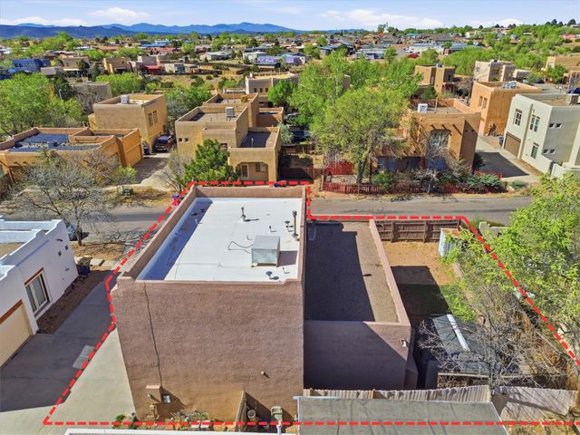 6036 Monte Verde Place, Santa Fe, NM 87507