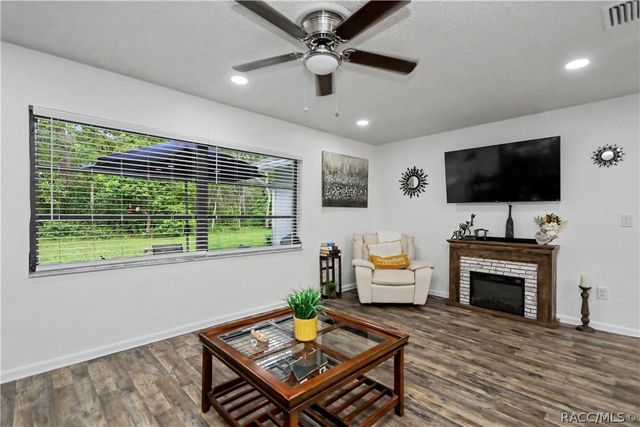 10 Colubrina Court, Homosassa, FL 34446