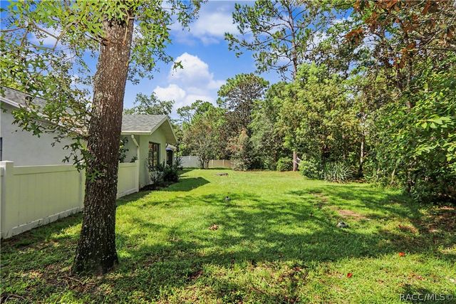 10 Colubrina Court, Homosassa, FL 34446