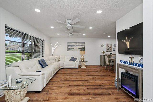 10 Colubrina Court, Homosassa, FL 34446