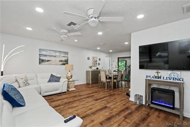 10 Colubrina Court, Homosassa, FL 34446