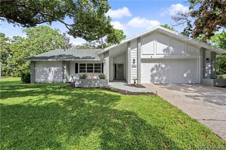 10 Colubrina Court, Homosassa, FL 34446