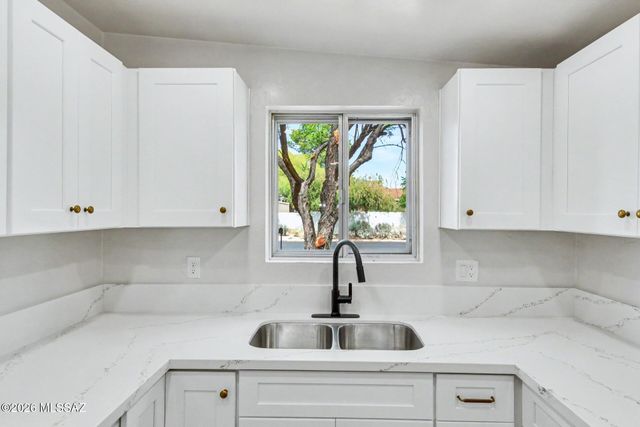 3450 E Elida Street, Tucson, AZ 85716