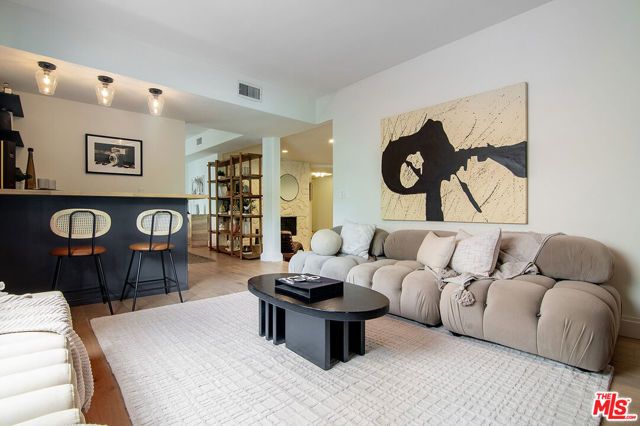 1434 Greenfield Avenue 102, Los Angeles, CA 90025